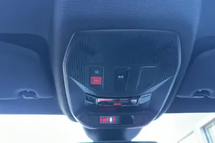 Photo 23 Peugeot 308  PHEV 180 e-EAT8