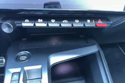 Photo 19 Peugeot 308  PHEV 180 e-EAT8