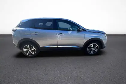 Photo 6 Peugeot 3008  Hybrid 180 e-EAT8