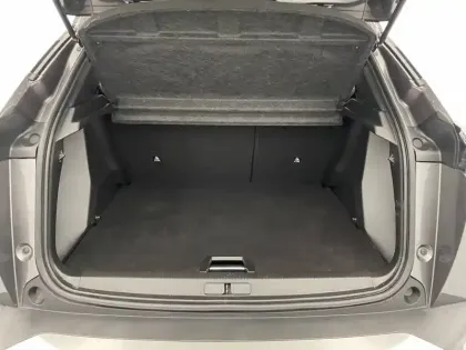 Photo 12 Peugeot 2008  PureTech 130 S&S EAT8