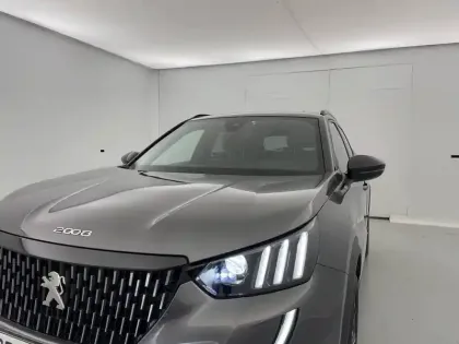 Photo 23 Peugeot 2008  PureTech 130 S&S EAT8