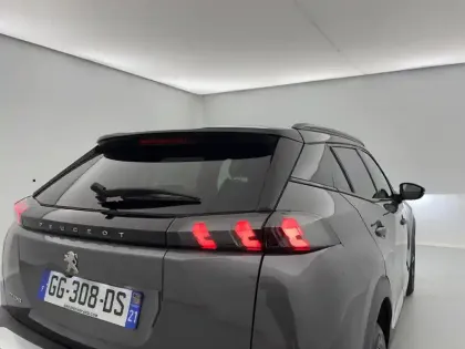 Photo 30 Peugeot 2008  PureTech 130 S&S EAT8