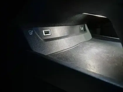 Photo 27 Peugeot 508  SW Hybrid 225 e-EAT8