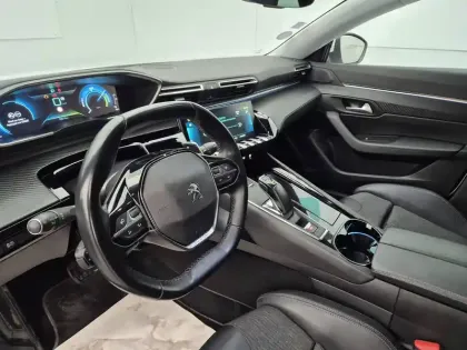 Photo 25 Peugeot 508  SW Hybrid 225 e-EAT8