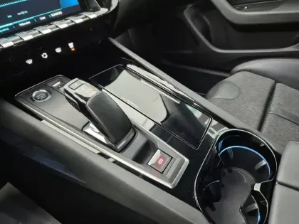 Photo 26 Peugeot 508  SW Hybrid 225 e-EAT8
