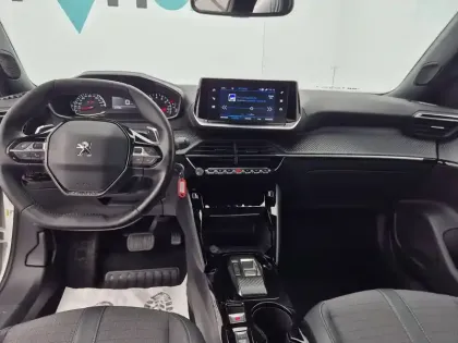 Photo 7 Peugeot 2008  BlueHDi 130 S&S EAT8