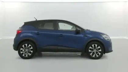 Photo 14 Renault Captur  E-Tech full hybrid 145