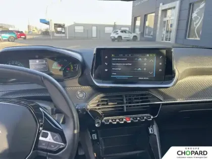 Photo 11 Peugeot 208  Electrique 50 kWh 136ch