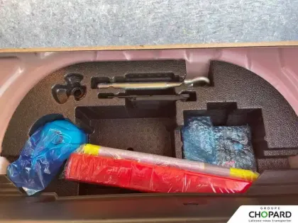 Photo 23 Peugeot 208  Electrique 50 kWh 136ch