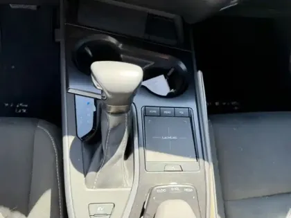 Photo 10 Lexus UX 250H 2WD Premium Edition