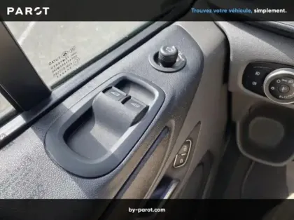 Photo 15 Ford Custom Fg 300 L2H2 2.0 EcoBlue 130 Trend Business 7cv