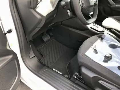 Photo 18 Peugeot 2008  Hybrid 110 e-DCS6