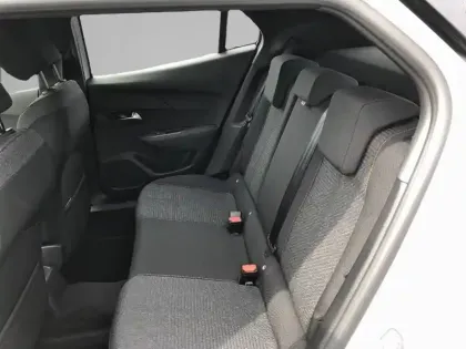 Photo 31 Peugeot 2008  Hybrid 110 e-DCS6