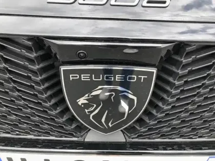 Photo 20 Peugeot 5008  Hybrid 145 ch e-DCS6
