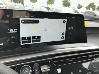 Photo 14 Peugeot 3008  Hybrid 145 e-DCS6
