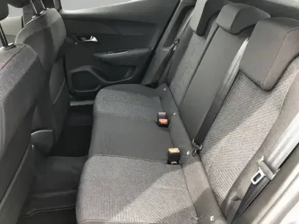 Photo 31 Peugeot 2008  Hybrid 110 e-DCS6