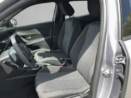 Photo 10 Peugeot 2008  Hybrid 110 e-DCS6
