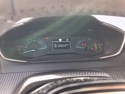 Photo 9 Peugeot 2008  Hybrid 110 e-DCS6
