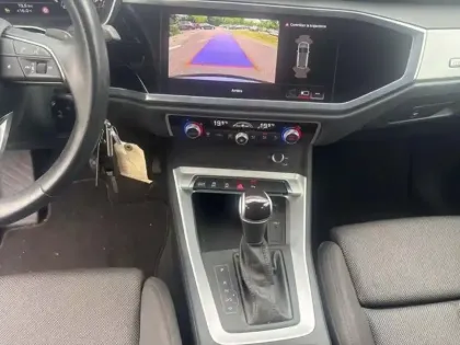 Photo 9 Audi Q3 35 TFSI 150 ch S tronic 7 Design