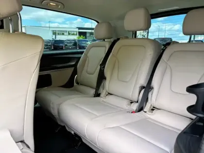 Photo 23 Mercedes CLA V 300 d 4MATIC AMG-LINE Extra-