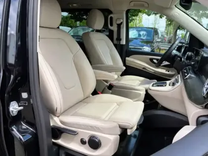 Photo 20 Mercedes CLA V 300 d 4MATIC AMG-LINE Extra-