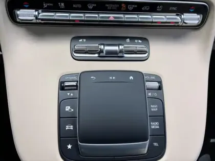 Photo 30 Mercedes CLA V 300 d 4MATIC AMG-LINE Extra-