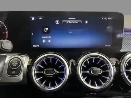 Photo 15 Mercedes GLB 200 d AMG Line
