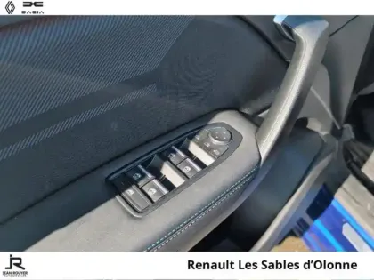 Photo 13 Renault Captur  1.6 E-Tech full hybrid 145ch esprit Alpine