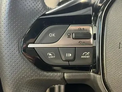 Photo 13 Peugeot 308  SW PHEV 180ch Active Pack e-EAT8