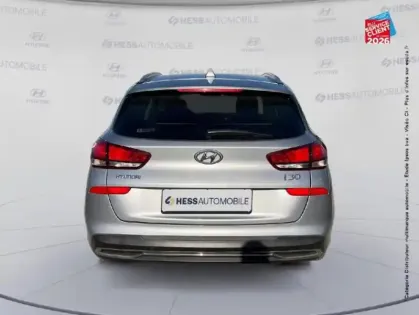 Photo 6 Hyundai I30  SW 1.0 T-GDi 120ch Hybrid 48V Creative DCT-7