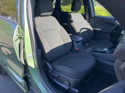 Photo 10 Ford Kuga  2.5 Duratec 180ch Hybrid FlexiFuel ST-Line Powershift