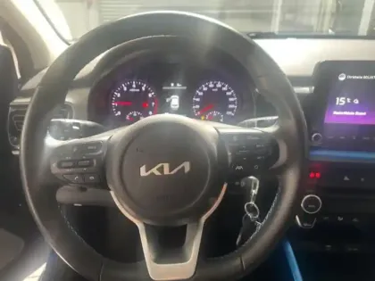 Photo 14 Kia Stonic  1.0 T-GDi 100ch Blue Edition