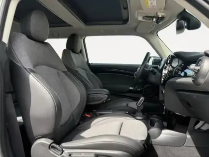 Photo 14 Mini Mini  Cooper 136ch Edition Premium Plus BVA7