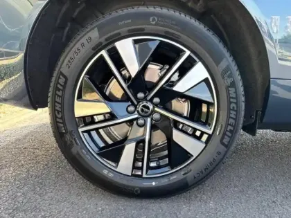 Photo 9 Volvo XC60  T6 Hybride Rechargeable 253 + 145ch Plus Style Dark Geartronic 8 AWD