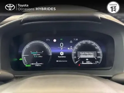 Photo 13 Toyota C-HR  1.8 Hybride 140ch Design MY25