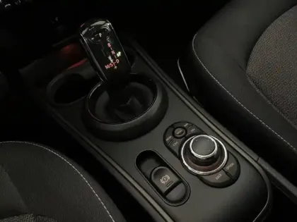 Photo 10 Mini Countryman  Cooper 136ch  Essential BVA7