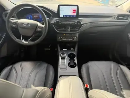 Photo 12 Ford Kuga  2.5 Duratec 190ch FHEV E85 Vignale BVA