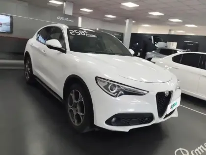 Photo 17 Alfa Romeo Stelvio  2.2 Diesel 190ch Sprint Q4 AT8 MY22