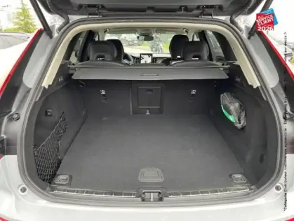 Photo 13 Volvo XC60  T6 Hybride Rechargeable 253 + 145ch Plus Style Dark Geartronic 8 AWD