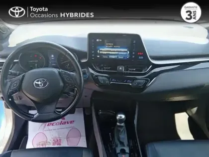 Photo 7 Toyota C-HR  122h Graphic 2WD E-CVT RC18