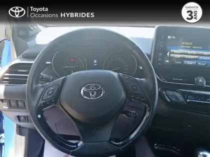 Photo 8 Toyota C-HR  122h Graphic 2WD E-CVT RC18