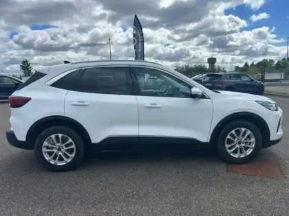 Photo 7 Ford Kuga  2.5 Duratec 180ch Hybrid FlexiFuel Titanium Business Powershift