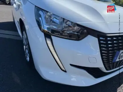 Photo 12 Peugeot 208  1.5 BlueHDi 100ch S/S Active CarPlay