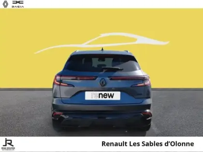 Photo 10 Renault Austral  1.2 E-Tech full hybrid 200ch Iconic