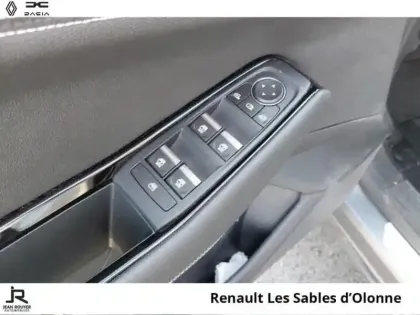 Photo 14 Renault Austral  1.2 E-Tech full hybrid 200ch Iconic