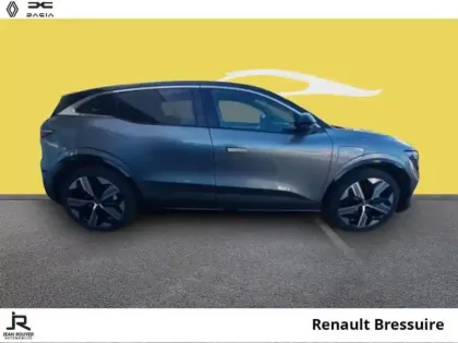 Photo 27 Renault Megane  E-Tech Electric 220ch Iconic autonomie confort -24