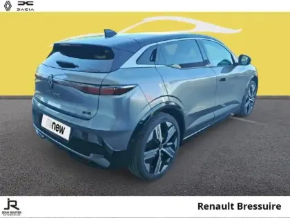 Photo 11 Renault Megane  E-Tech Electric 220ch Iconic autonomie confort -24