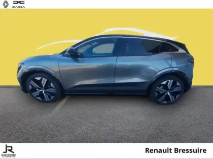 Photo 9 Renault Megane  E-Tech Electric 220ch Iconic autonomie confort -24
