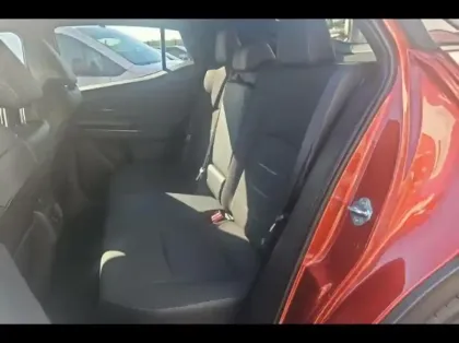 Photo 10 Toyota C-HR + 224ch 77kWh Design Grande Autonomie