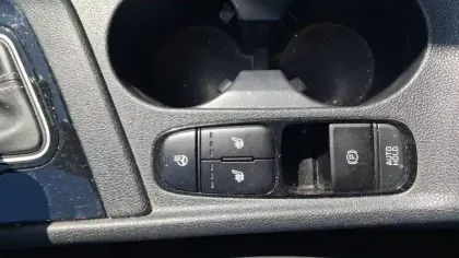 Photo 15 Kia Niro  1.6 GDi Hybride 141 ch DCT6